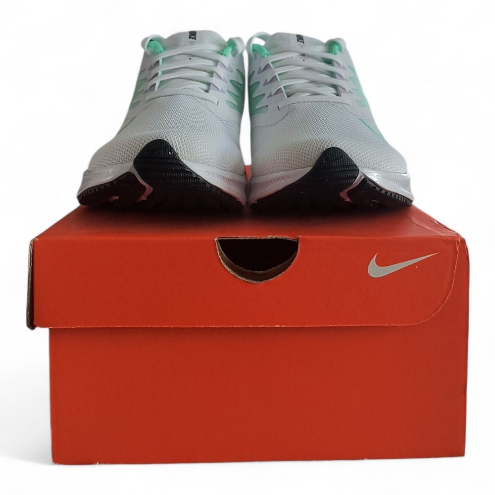 Nike Quest 3 Woman's Road Running Shoes Size 7 - Picture 5 of 10